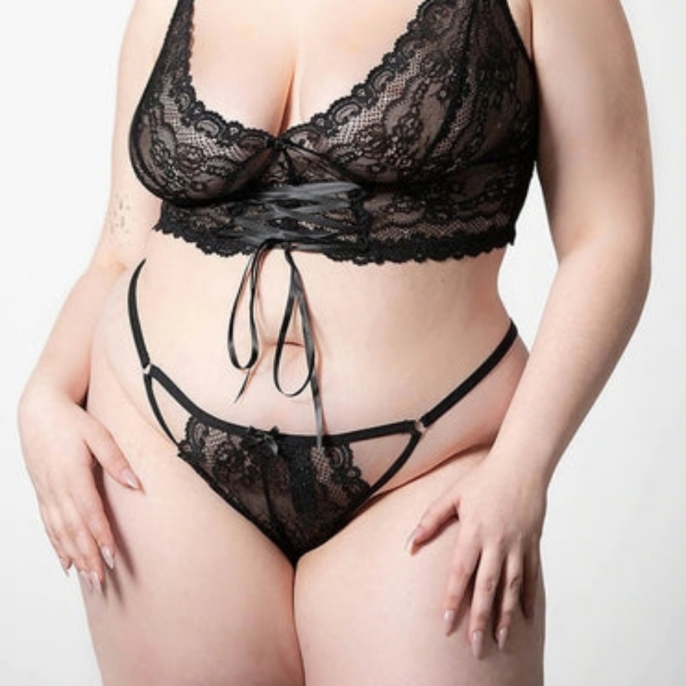 Elegant Black Lace Panty Set